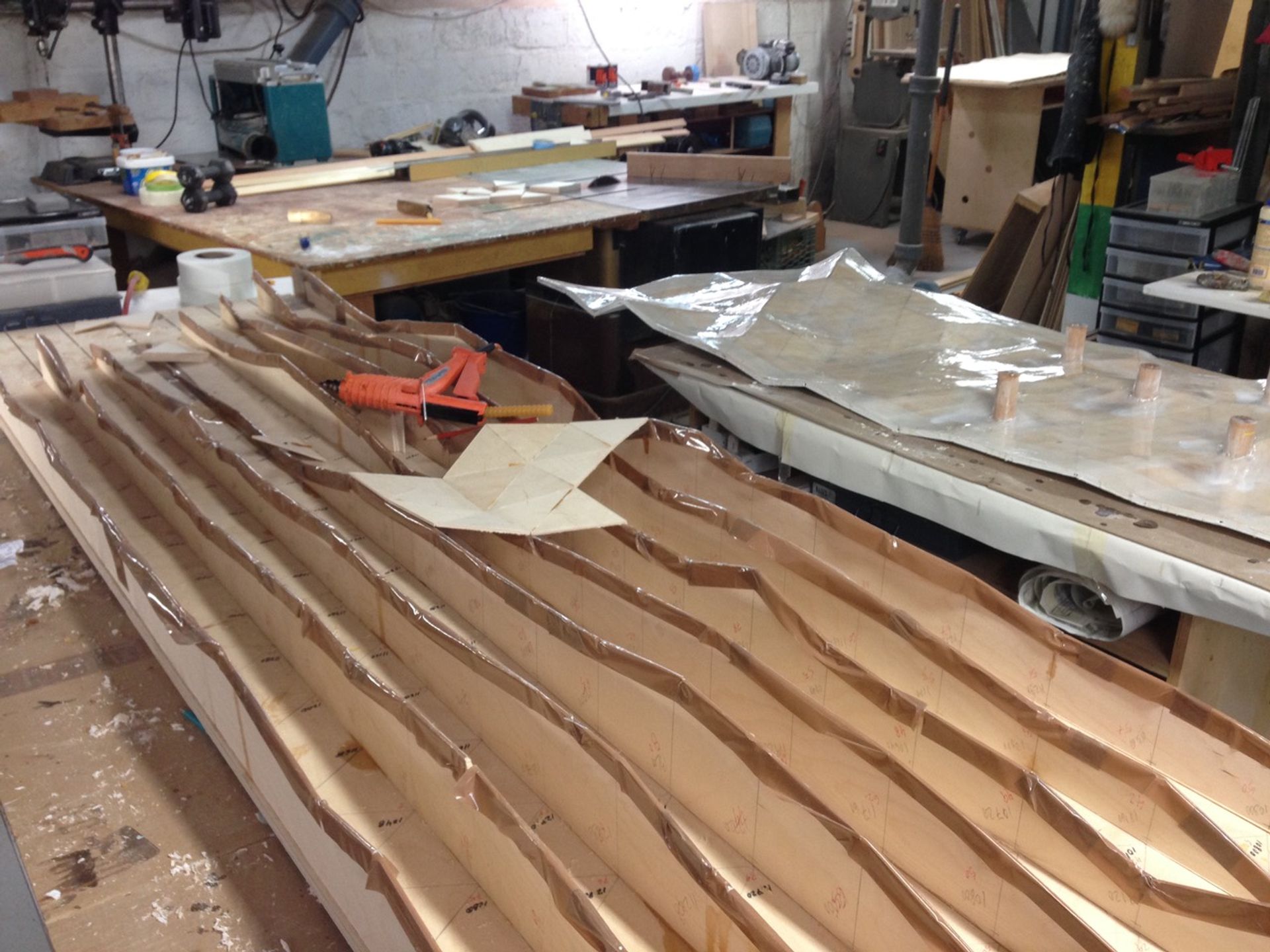 Building the shape (a)