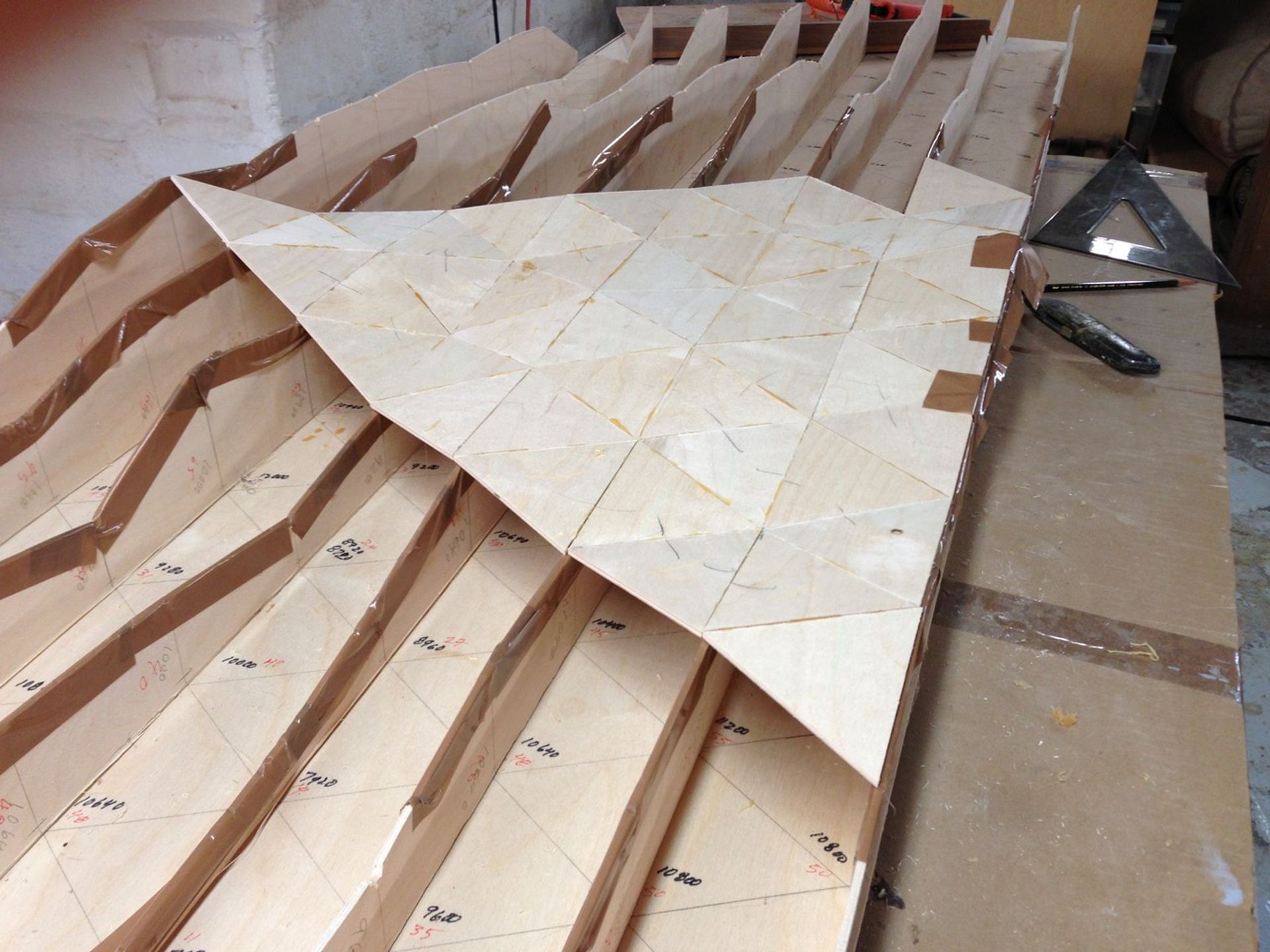 Building the shape (b)